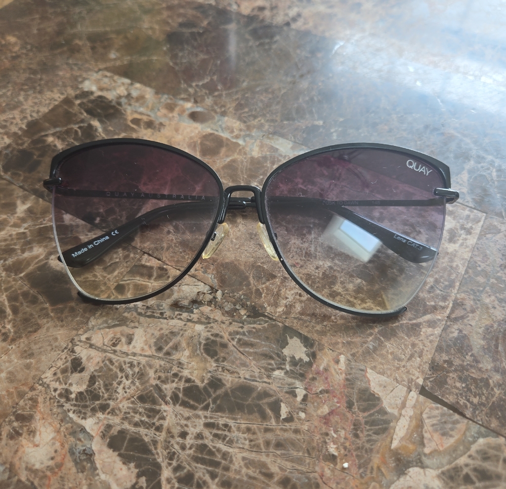 Quay Australia. Quay Australia Dusk To Dawn Sunglasses. Used No Original Case.